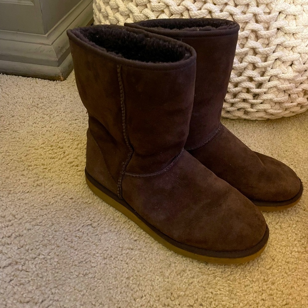 Ugg classic short boots brown